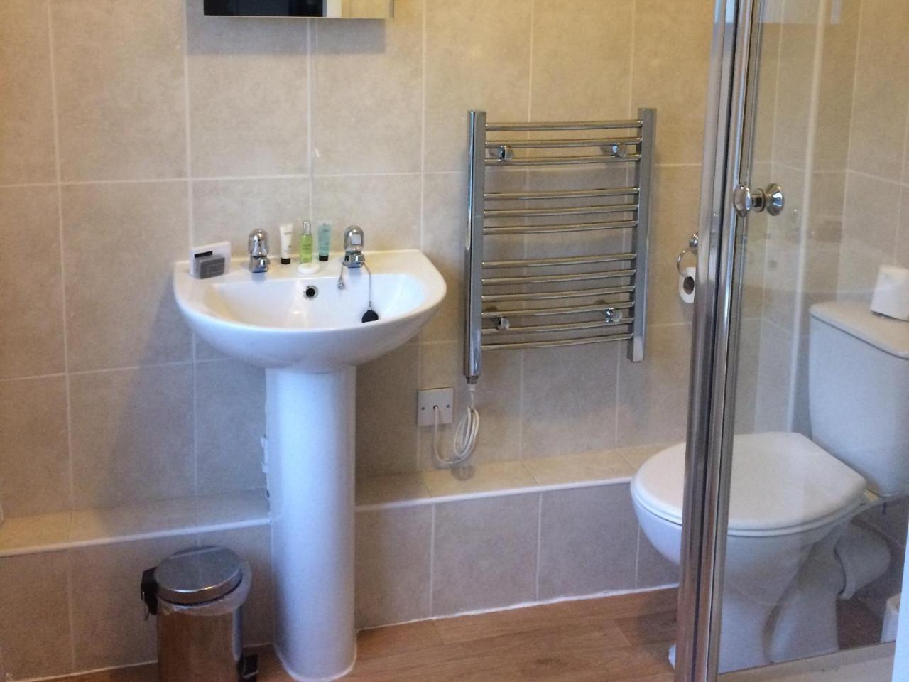 The Black Bull Inn Escrick Room photo