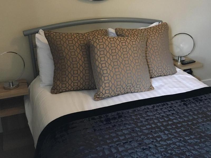 The Black Bull Inn Escrick Room photo